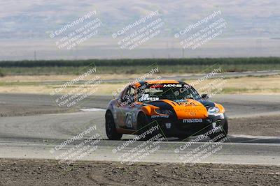 media/Jun-01-2024-CalClub SCCA (Sat) [[0aa0dc4a91]]/Group 5/Race/